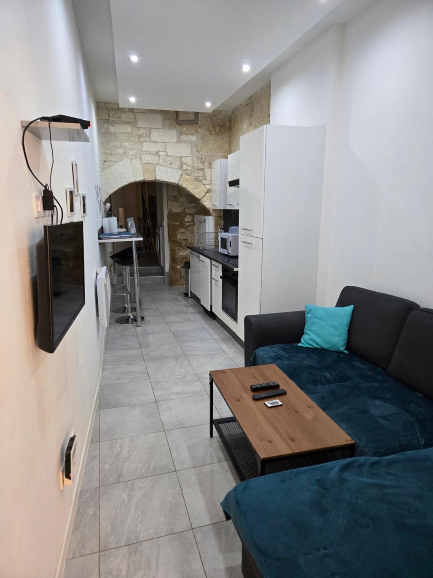 Appart 40M2 Independant, Confortable Avec Terasse ลูเนล ภายนอก รูปภาพ